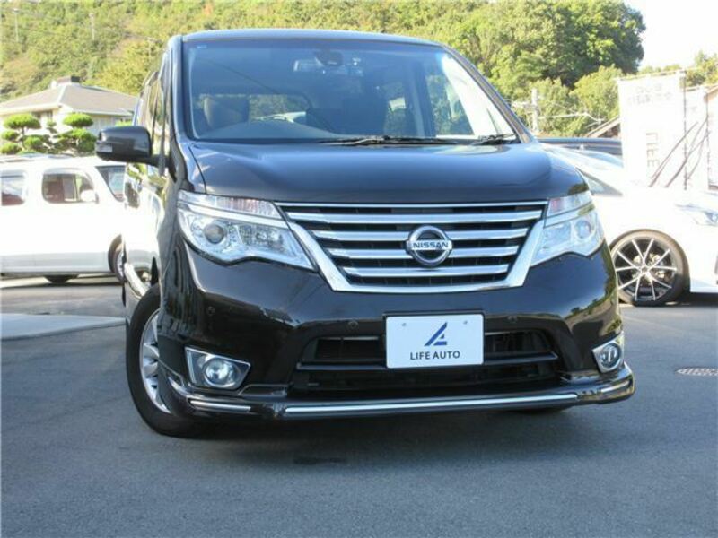 NISSAN　SERENA