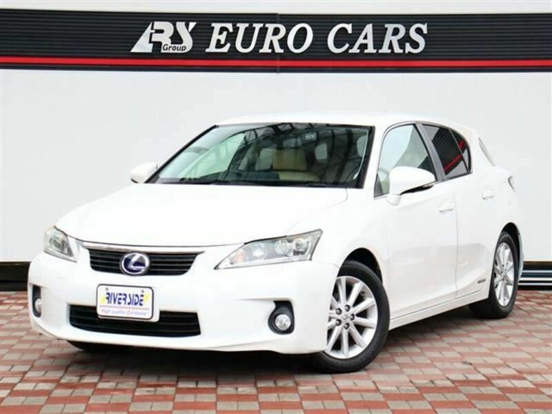 LEXUS　CT