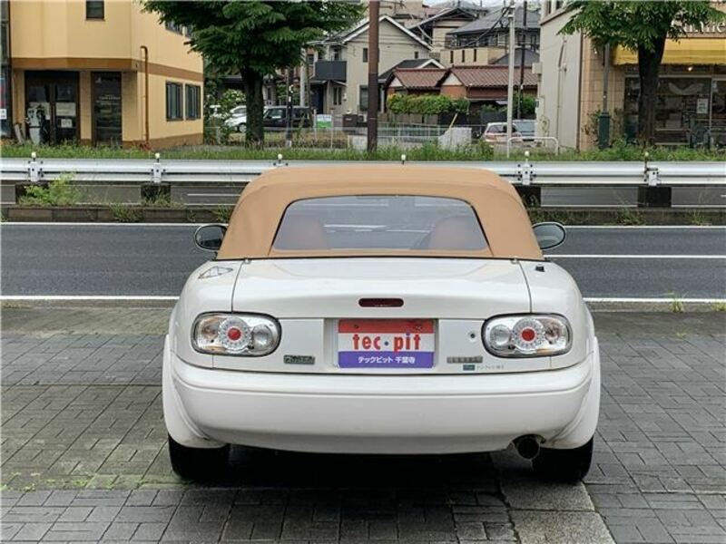 EUNOS ROADSTER-6