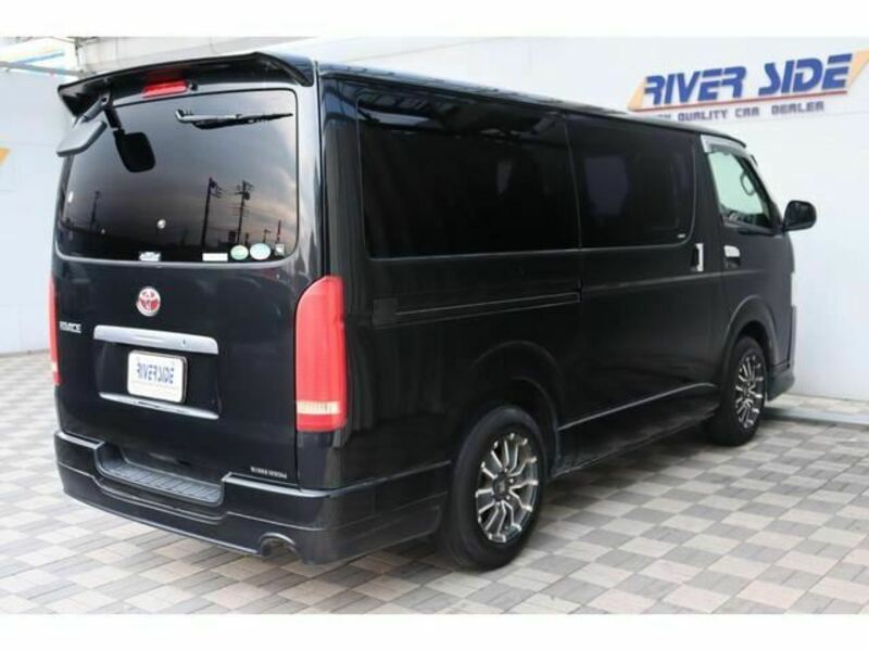 HIACE VAN-33