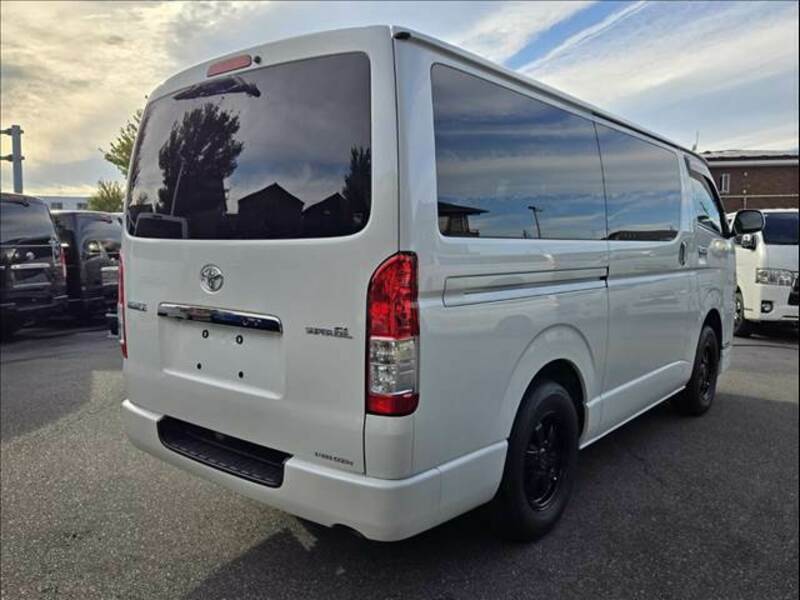 HIACE VAN-9