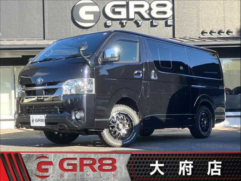 TOYOTA　HIACE VAN