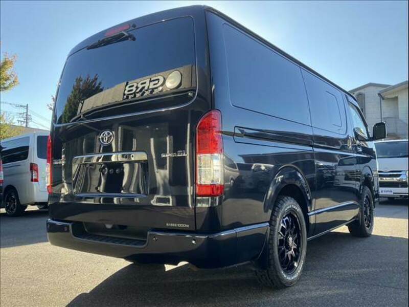 HIACE VAN-9