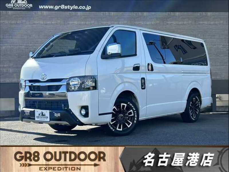 TOYOTA　HIACE VAN