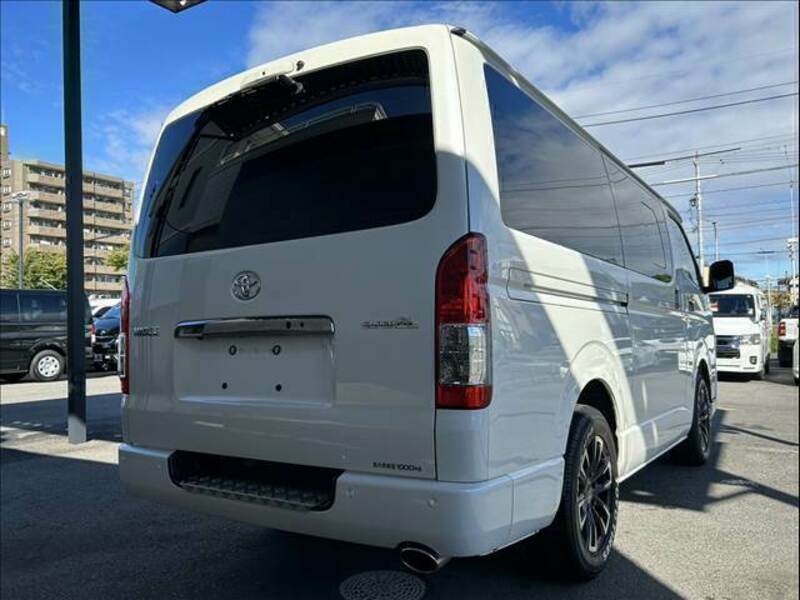 HIACE VAN-14