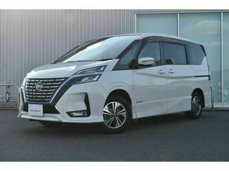 NISSAN　SERENA