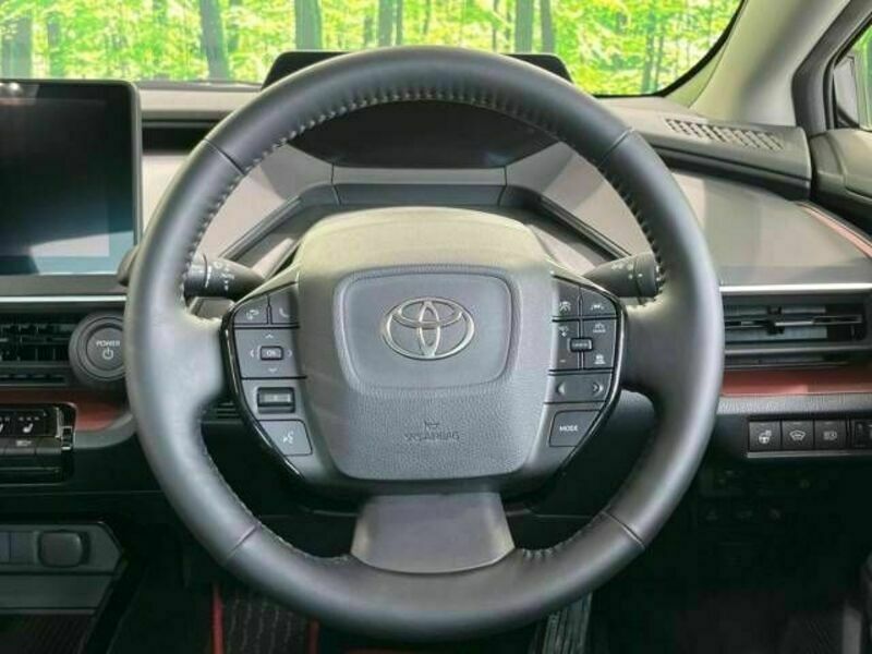 PRIUS-11