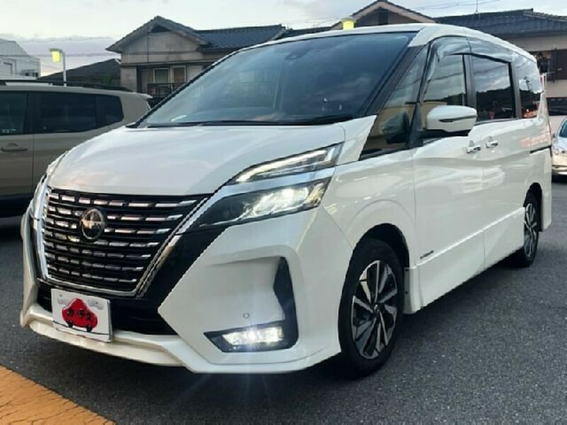 NISSAN　SERENA