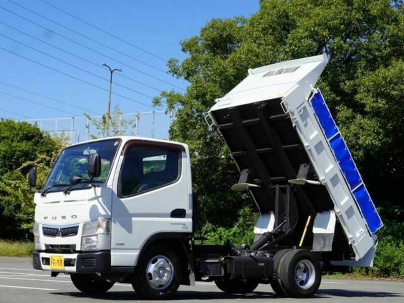 MITSUBISHI　CANTER