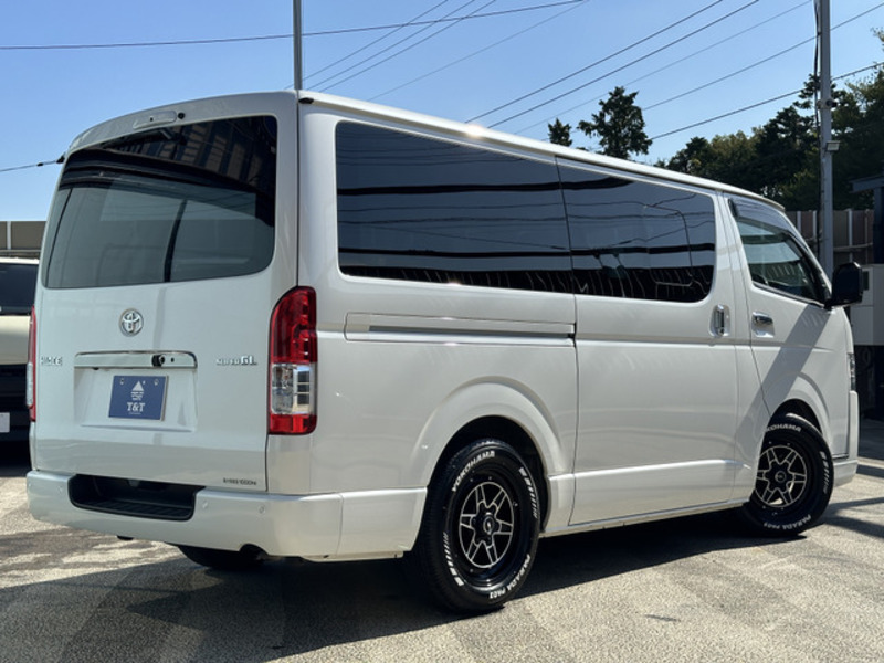 HIACE VAN-1