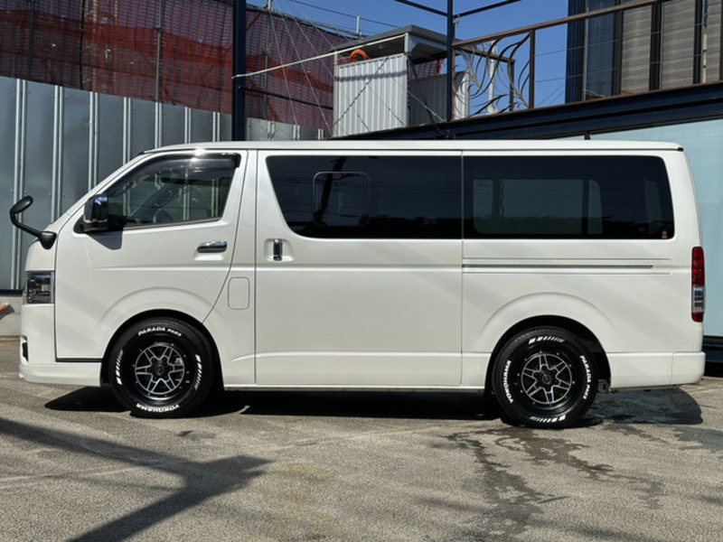 HIACE VAN-8