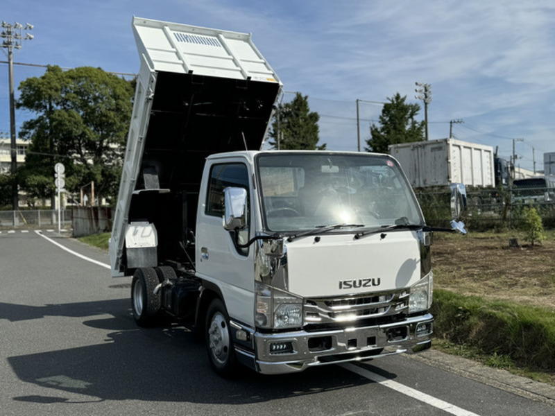 ISUZU　ELF