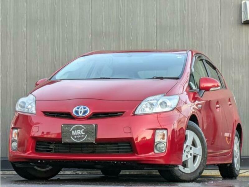 TOYOTA　PRIUS