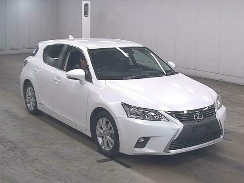 LEXUS　CT