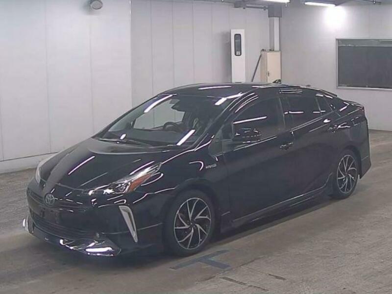 TOYOTA　PRIUS