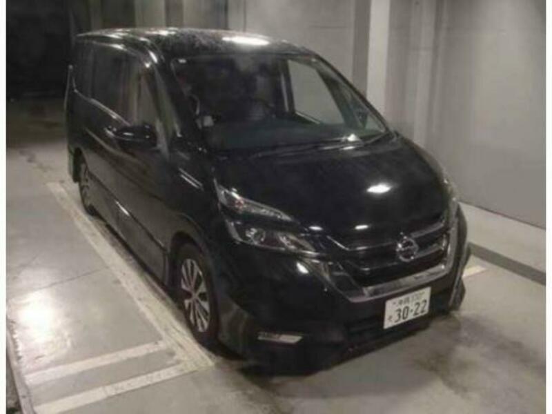 NISSAN　SERENA