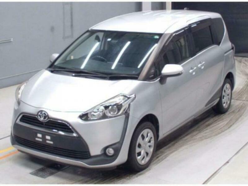 TOYOTA　SIENTA