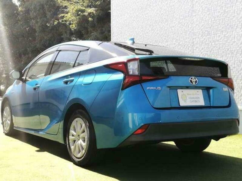 PRIUS-1