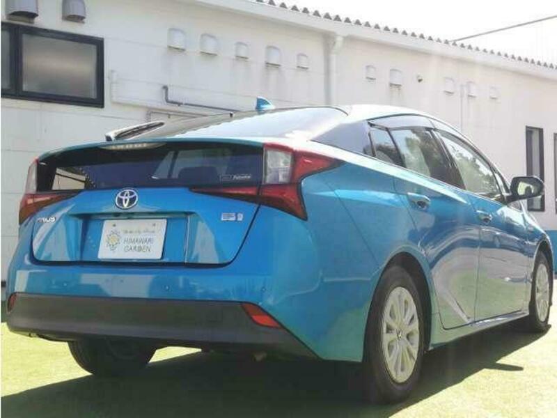 PRIUS-3