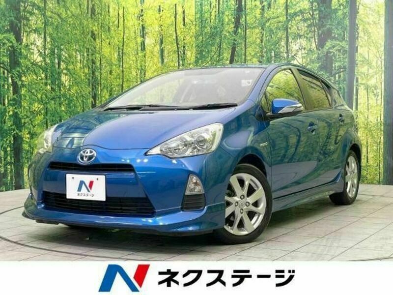 TOYOTA　AQUA