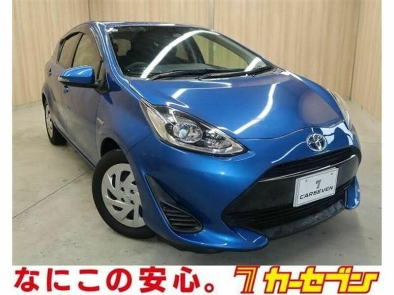 TOYOTA　AQUA