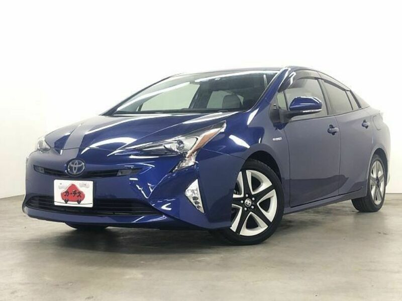 TOYOTA　PRIUS