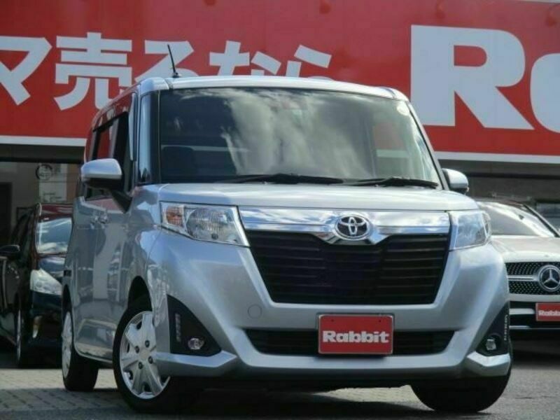 TOYOTA　ROOMY