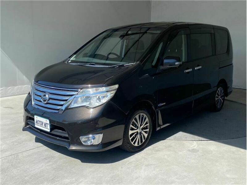 NISSAN　SERENA