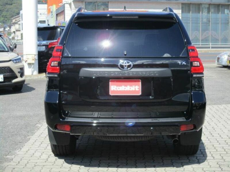 LAND CRUISER PRADO-32