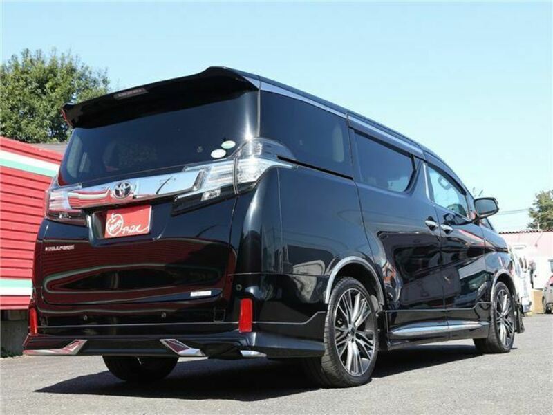 VELLFIRE-12