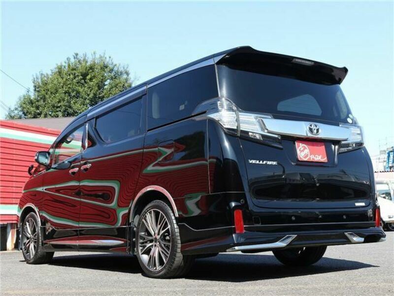 VELLFIRE-15