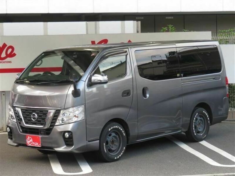 NISSAN　NV350 CARAVAN