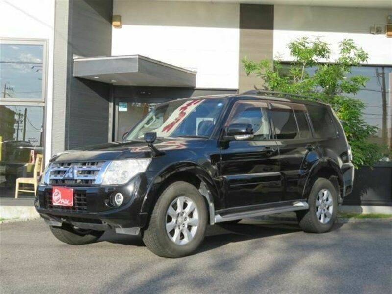 MITSUBISHI　PAJERO