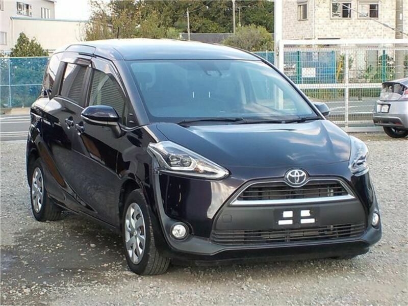 TOYOTA　SIENTA