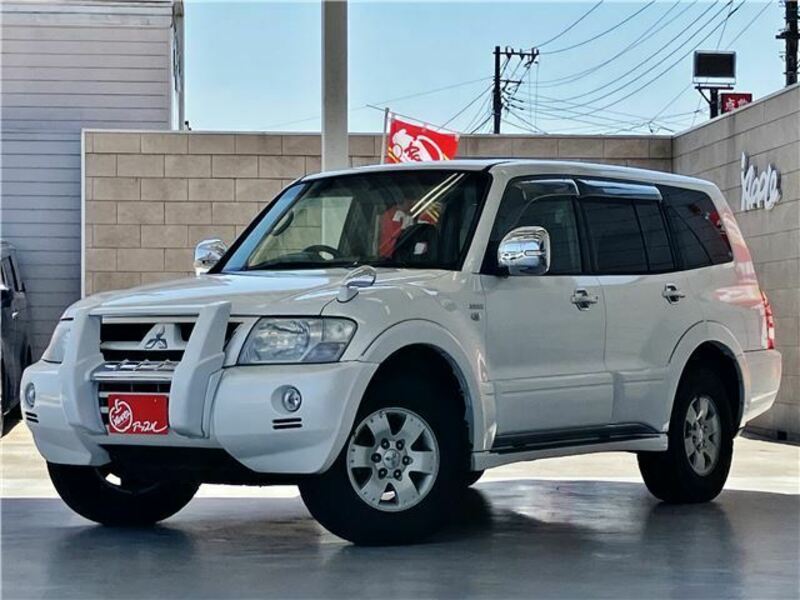 MITSUBISHI　PAJERO