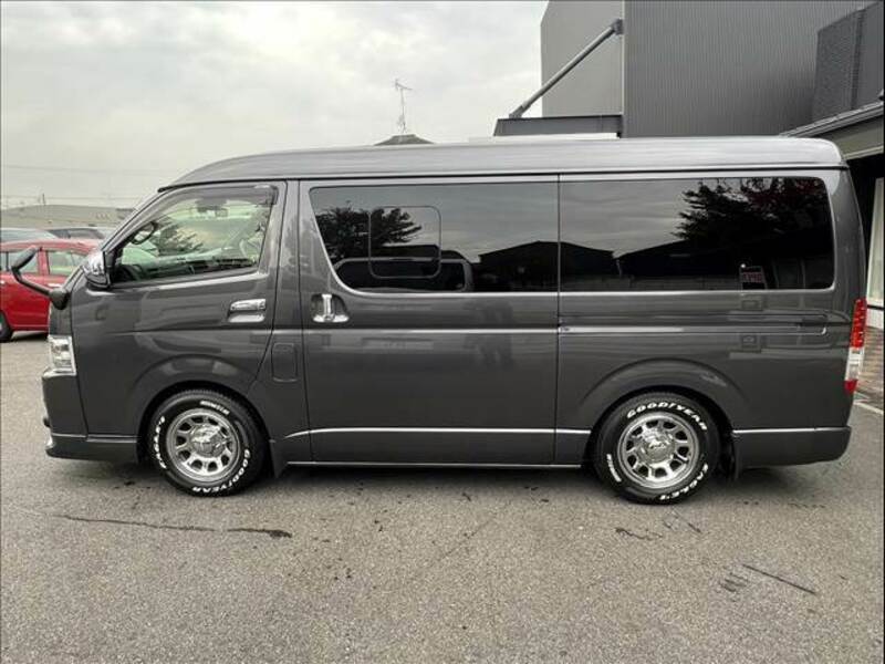 HIACE VAN-13