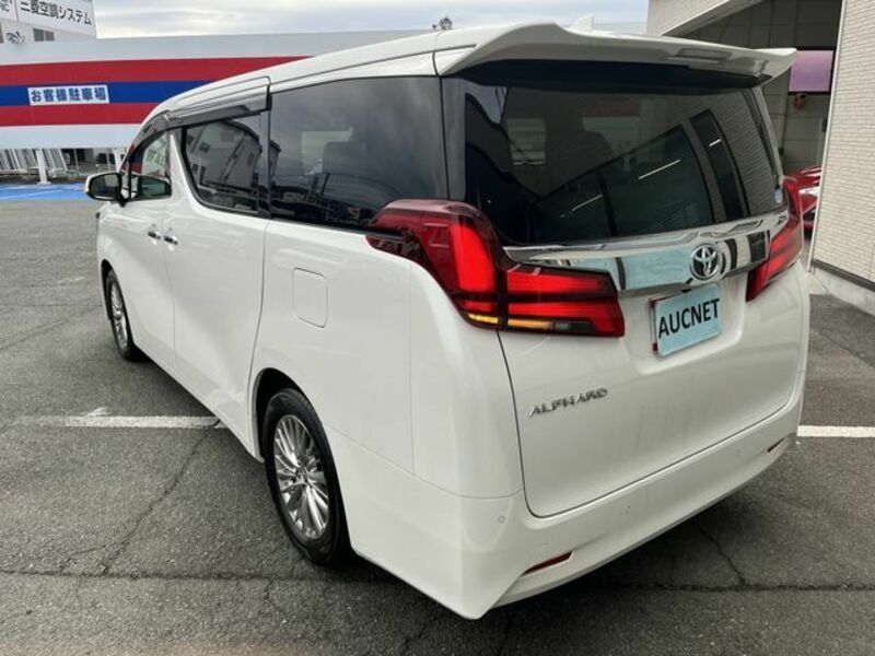 ALPHARD-8