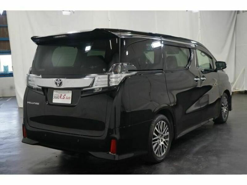 VELLFIRE-7