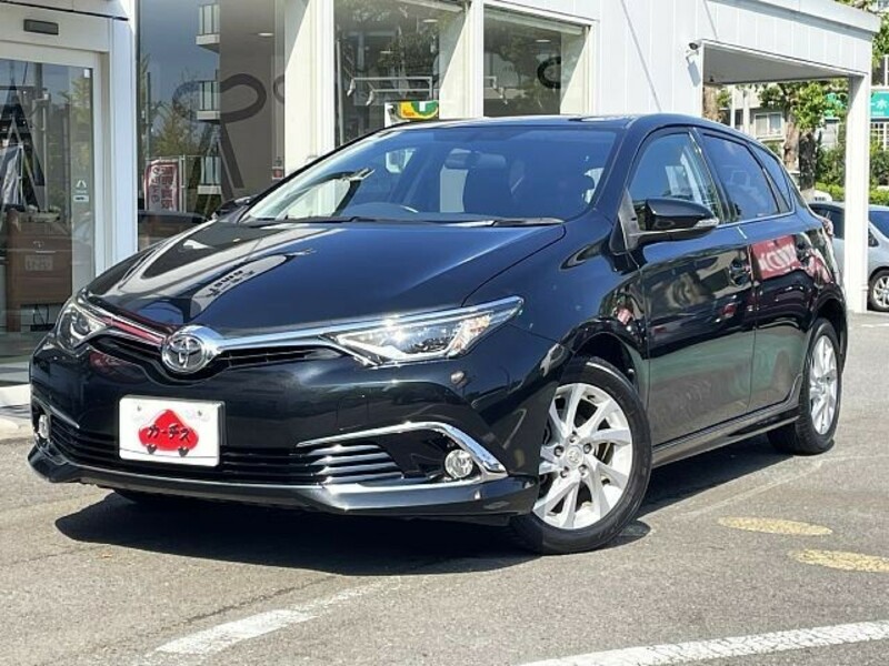 TOYOTA　AURIS