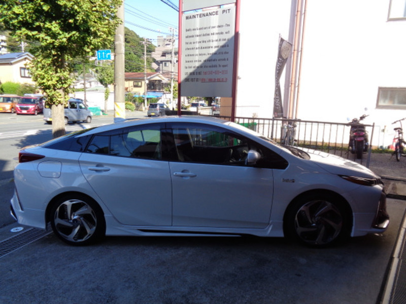 PRIUS PHV-7