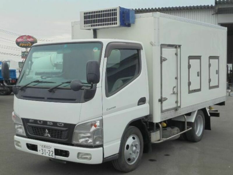 MITSUBISHI　CANTER