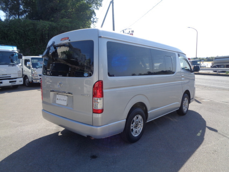 HIACE-6