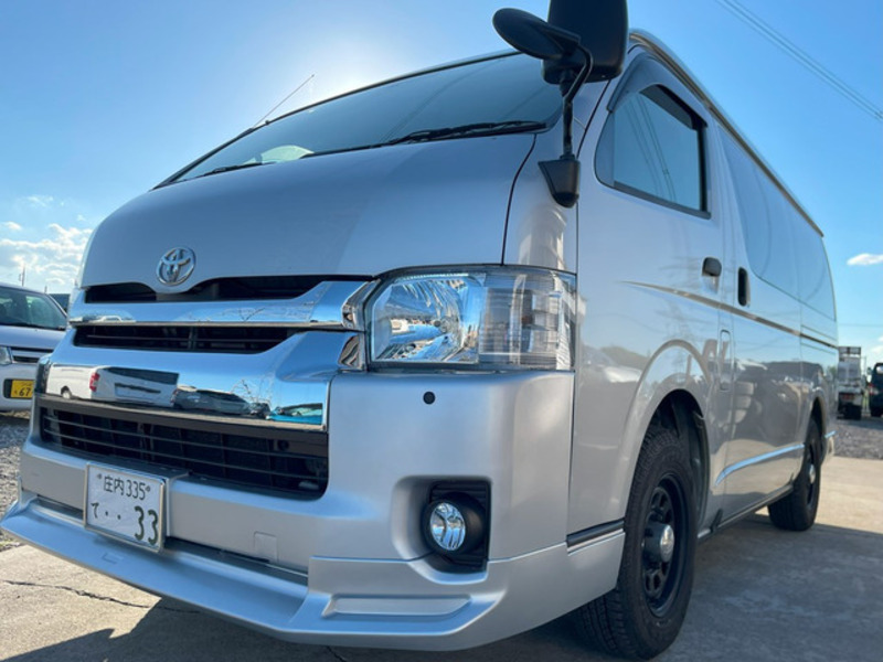 HIACE-9