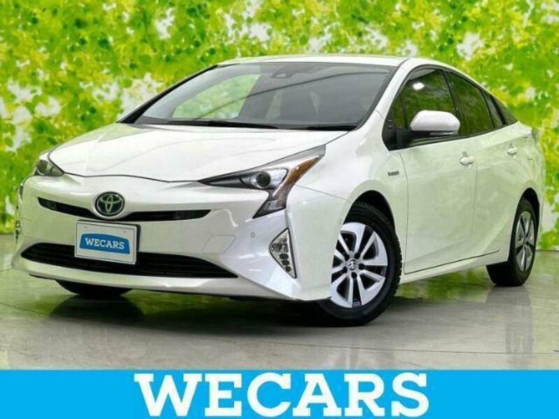 TOYOTA　PRIUS