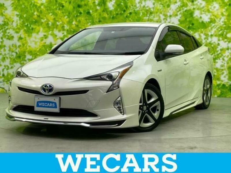 TOYOTA　PRIUS