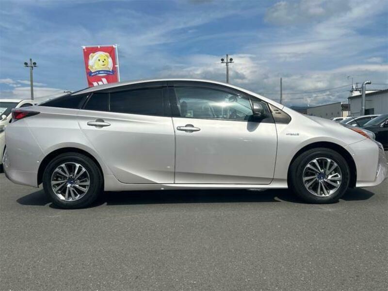 PRIUS-4