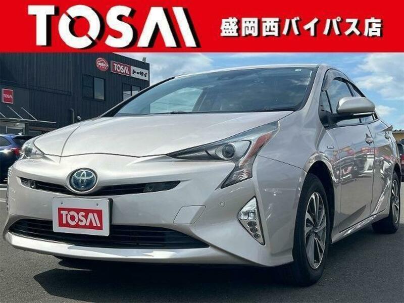 TOYOTA　PRIUS