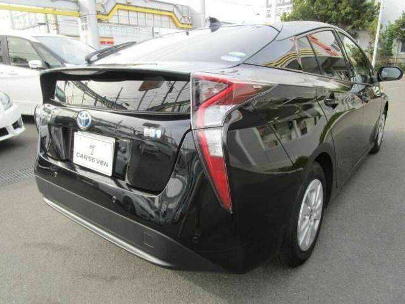 PRIUS-6