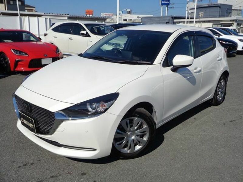 MAZDA2