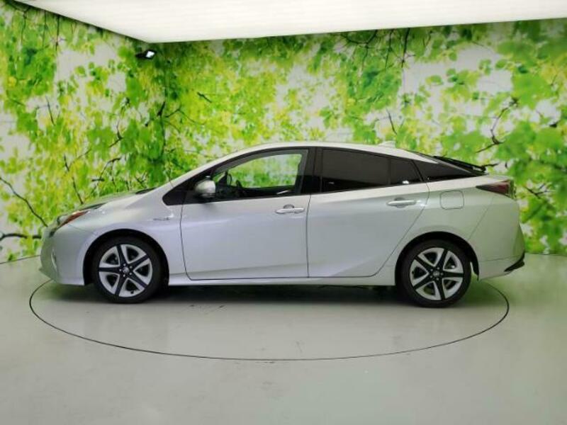 PRIUS-1